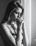 Why Anniversaries and Triggers Bring Grief Back - The Subconscious Memory Mechanism